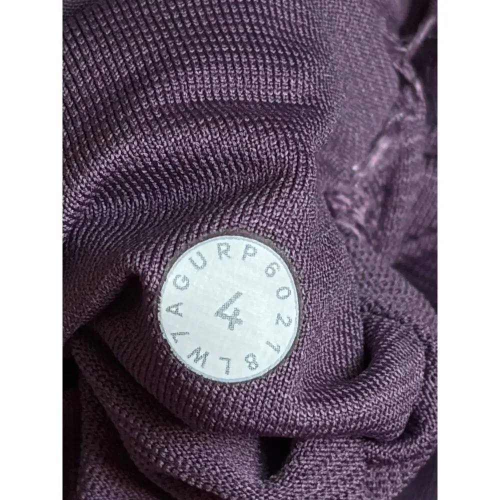 Lululemon Hotty Hot Short II *2.5” (Smoked Mulberry) - 4